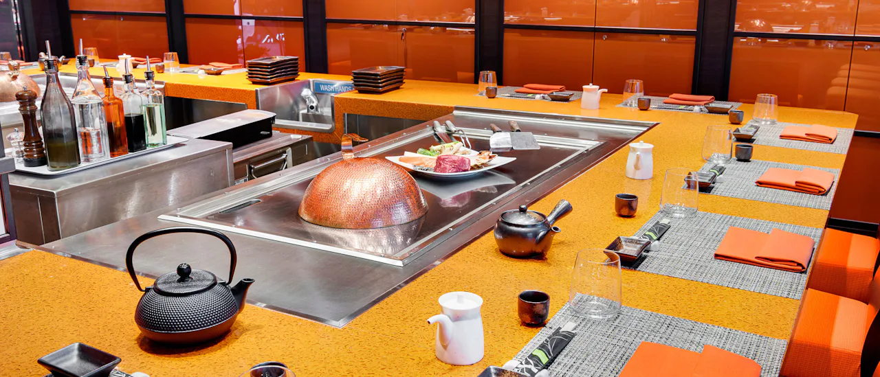 The sushi and teppanyaki restaurant Kaito