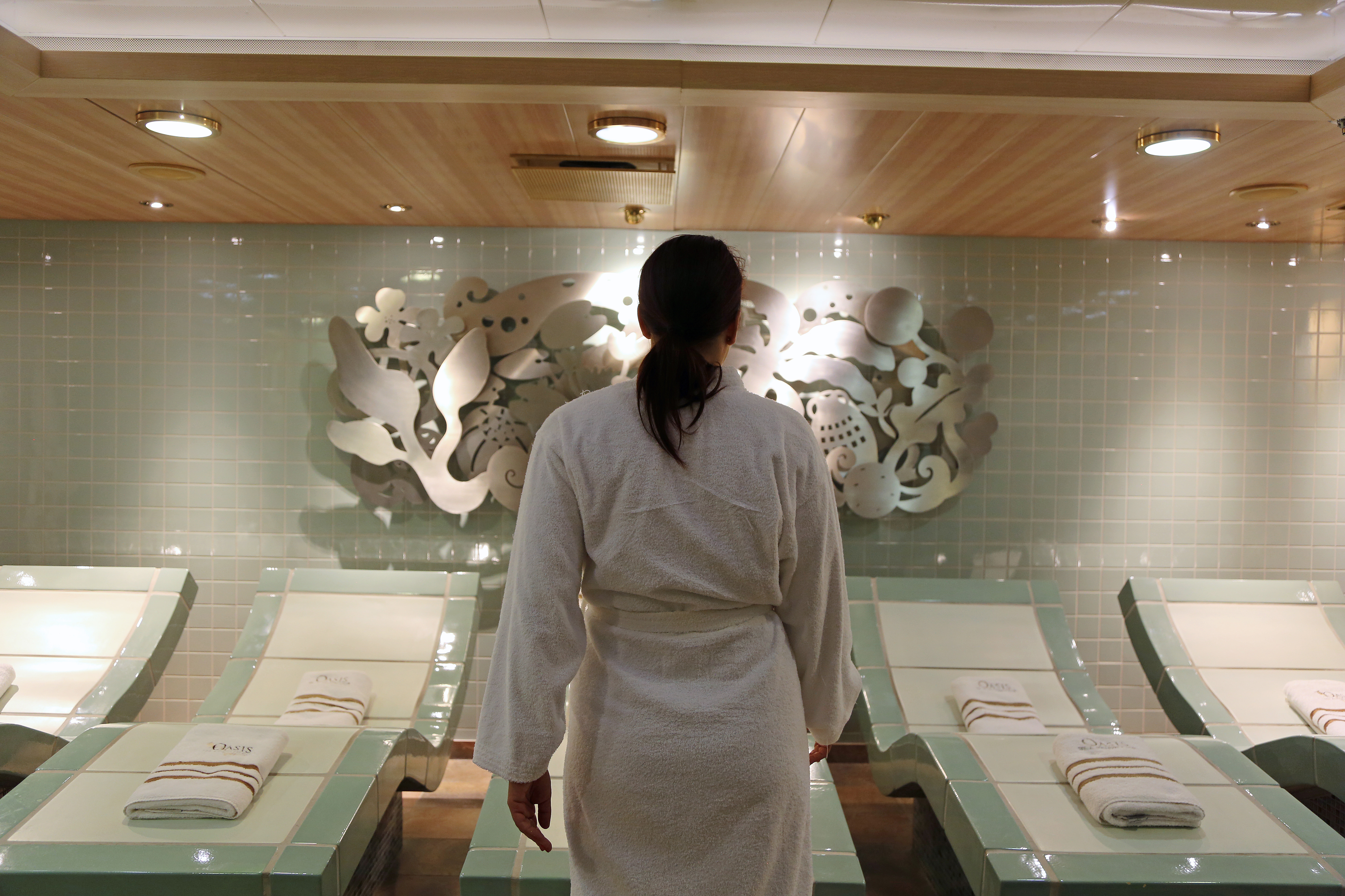 Thermal beds in the Oasis Spa