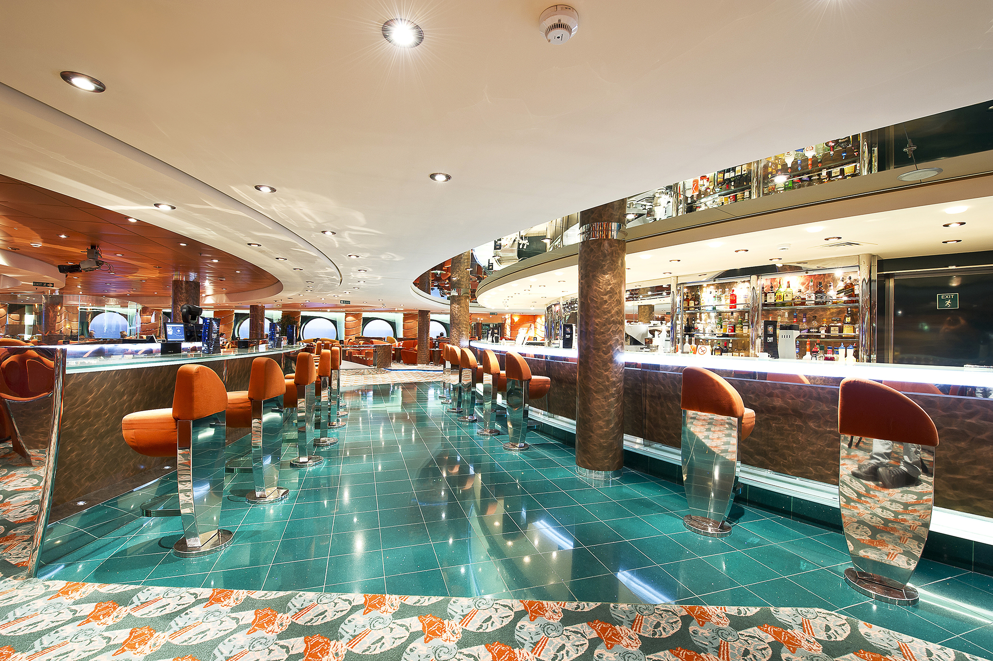 Chrystal Lounge