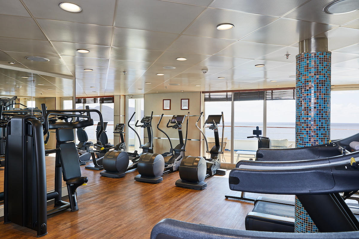 Exercise with sea views at the gym