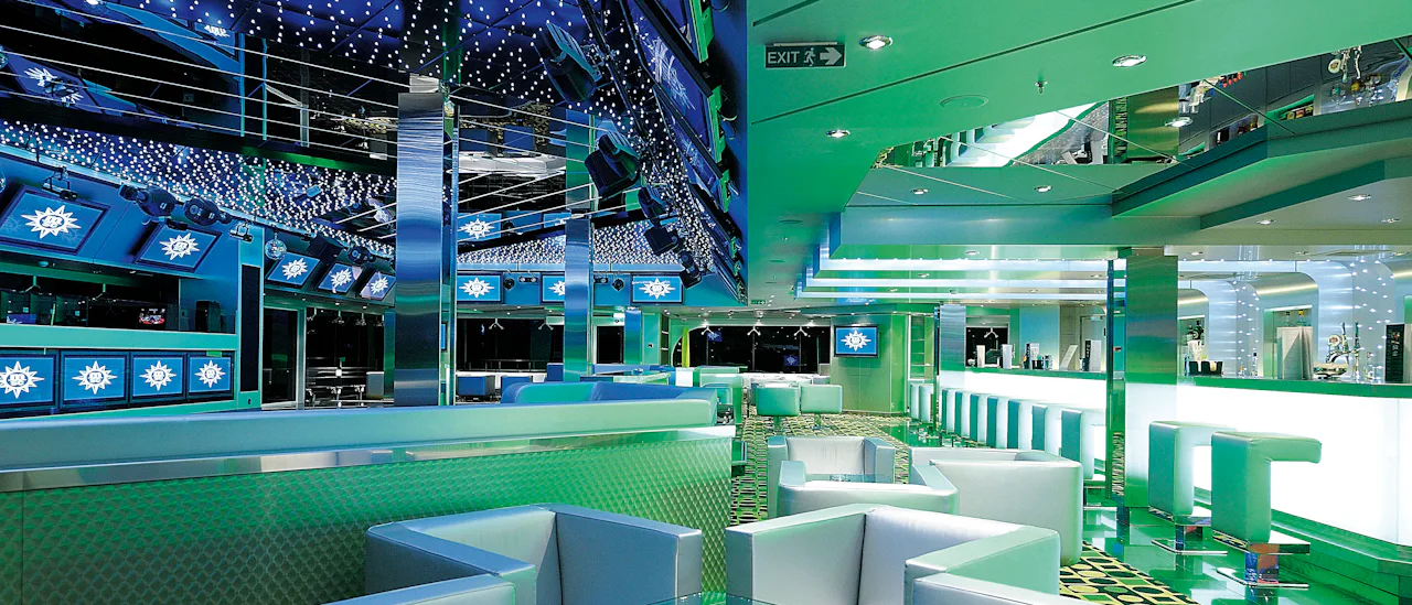 S32 Disco Club