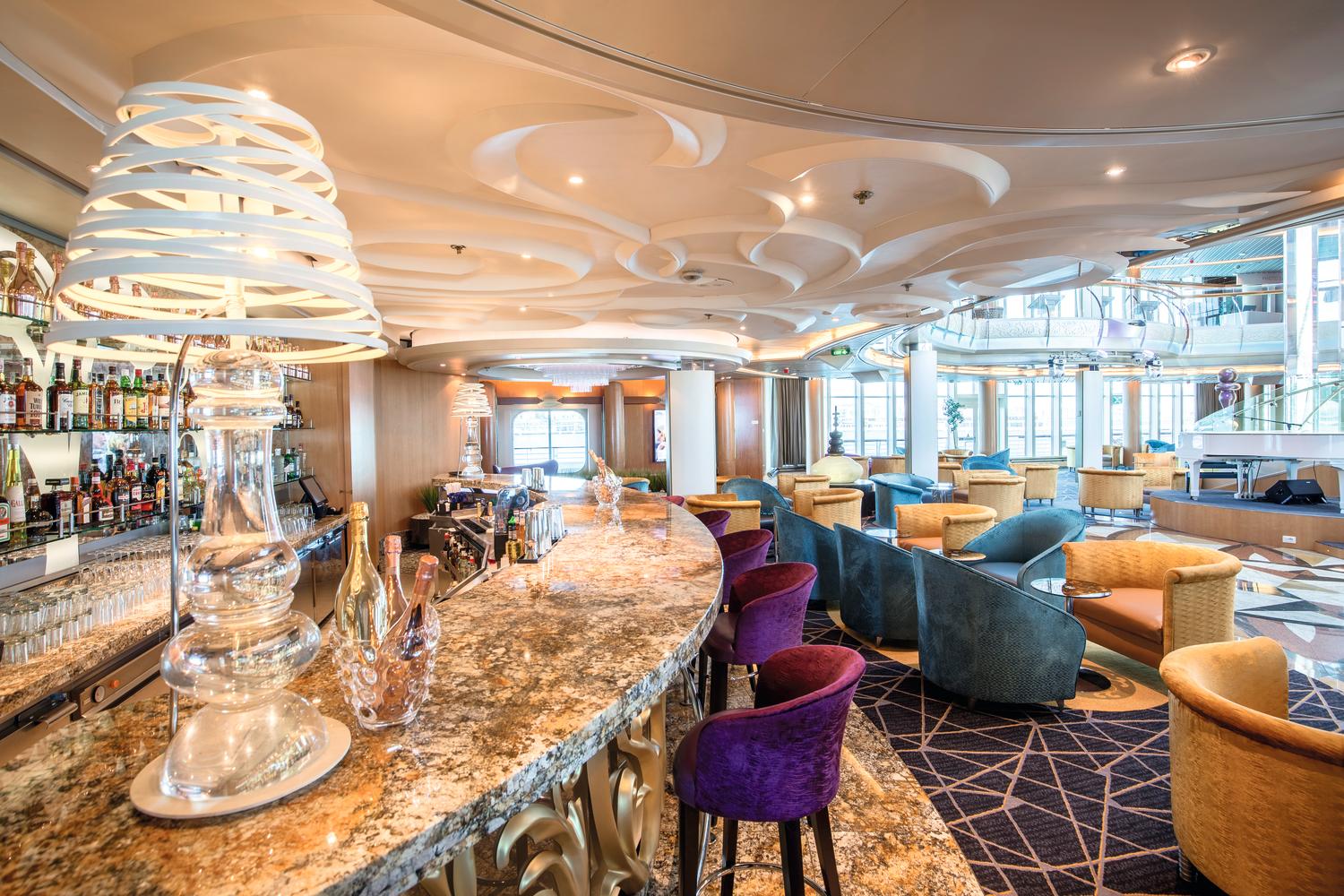The Cocktail Bar - great for pre-dinner drinks