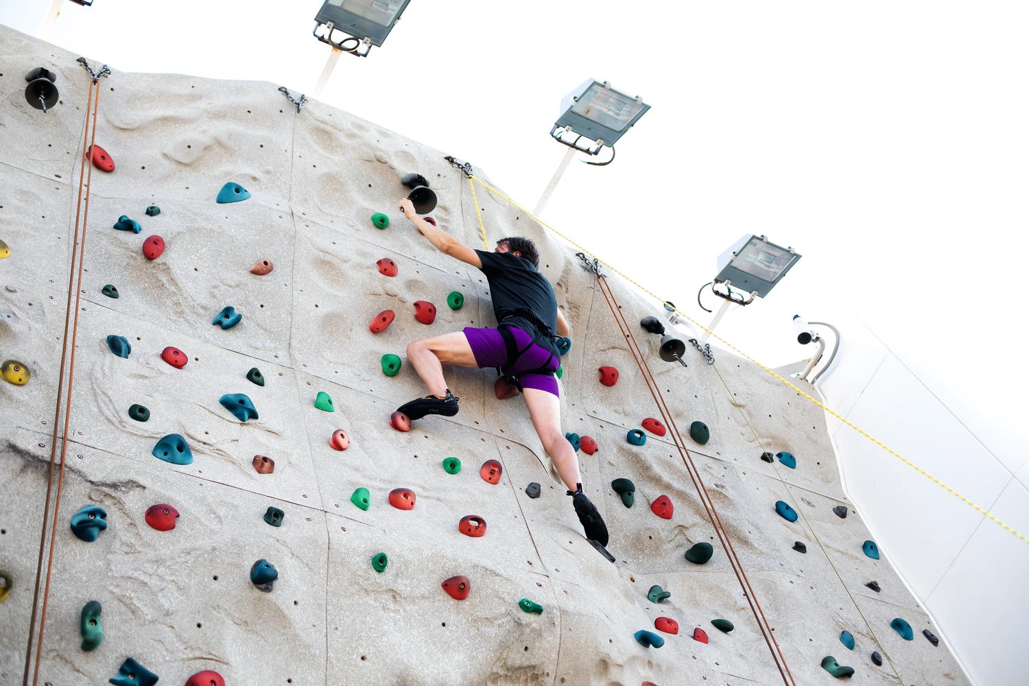 If you’ve got a head for heights, brave Marella Discovery 2’s very own rock-climbing wall!