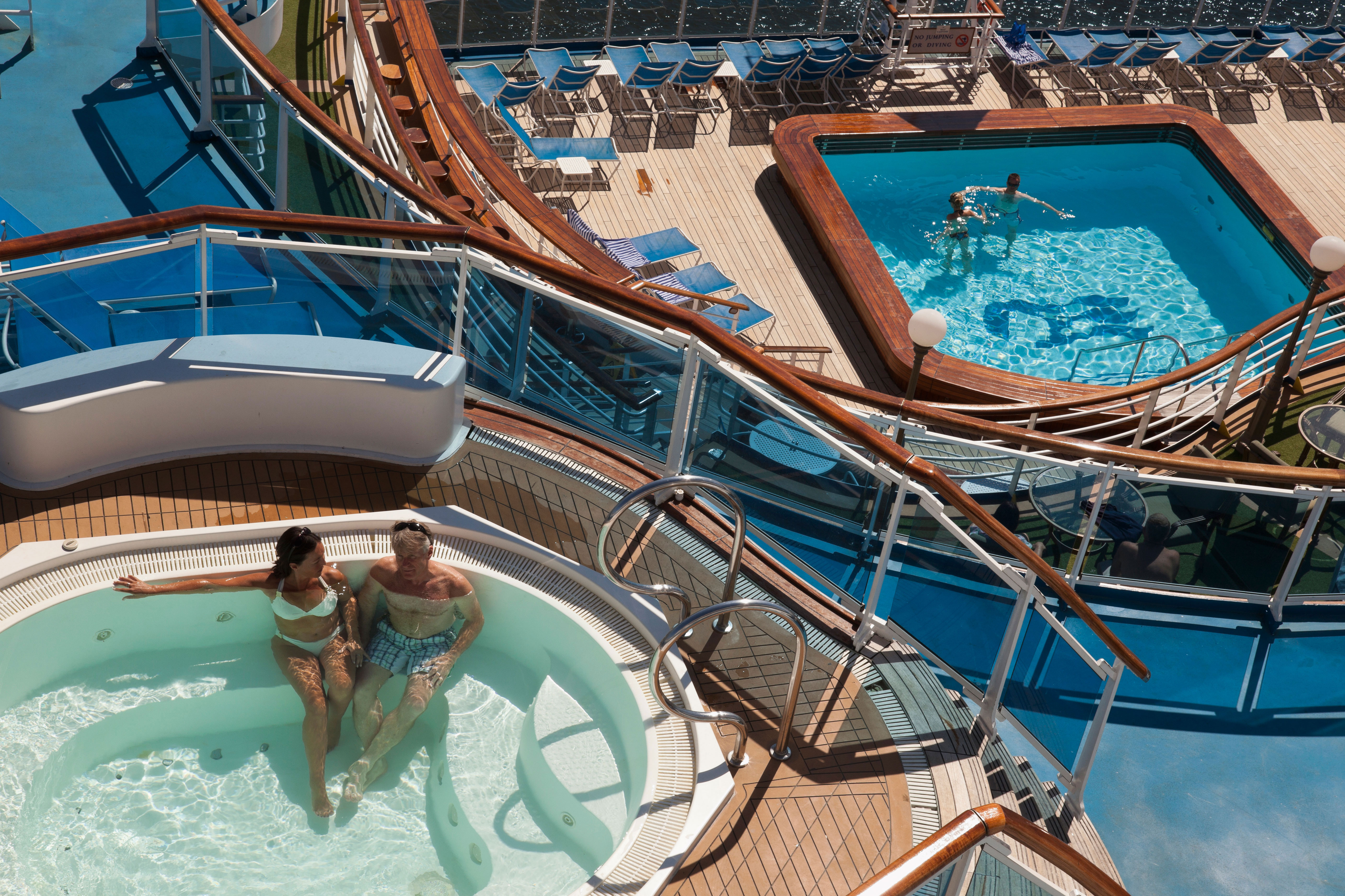Current location for Sapphire Princess