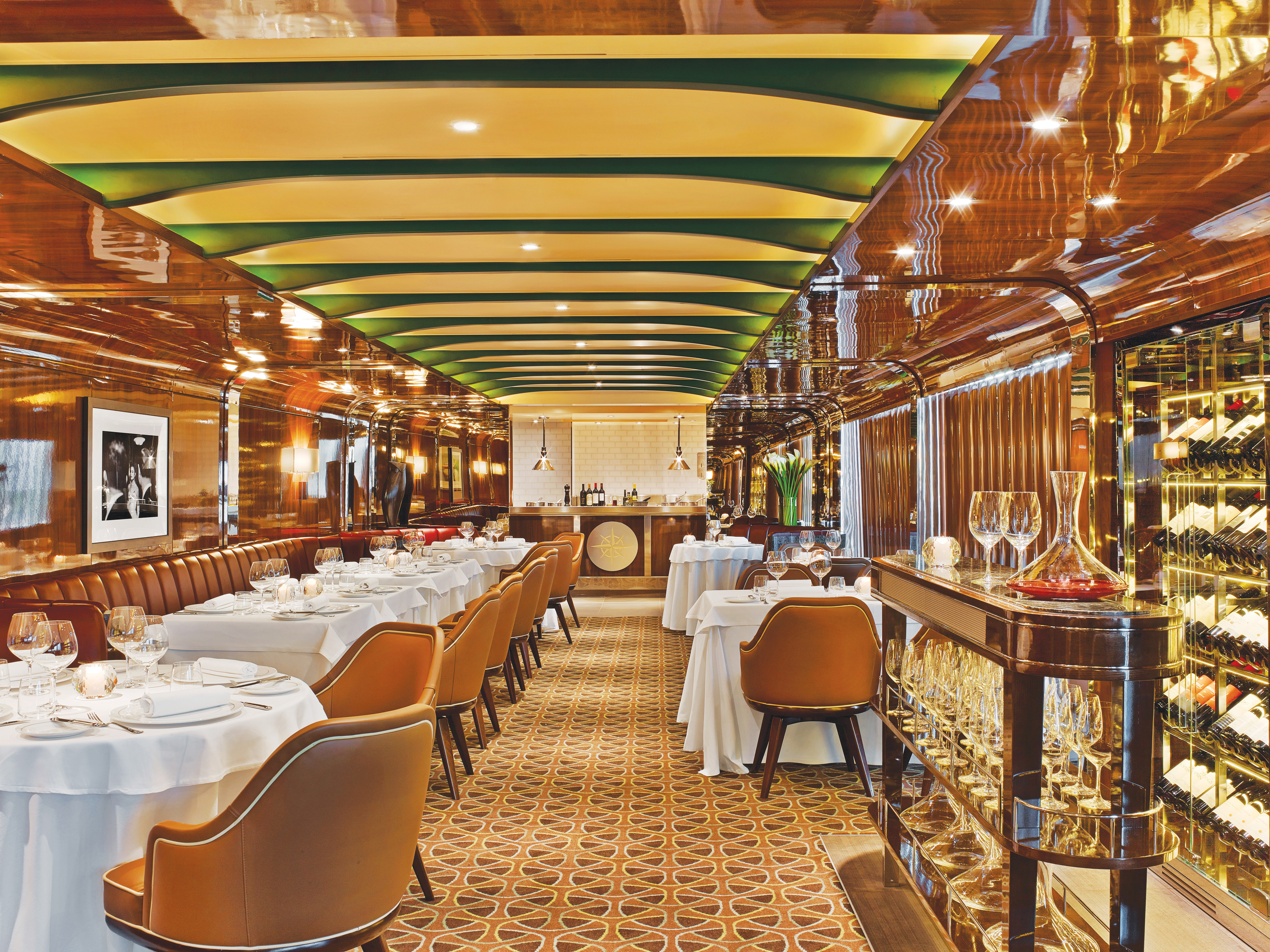 A classic menu awaits you at The Grill, designed by chef Thomas Keller and prepared with the very best ingredients