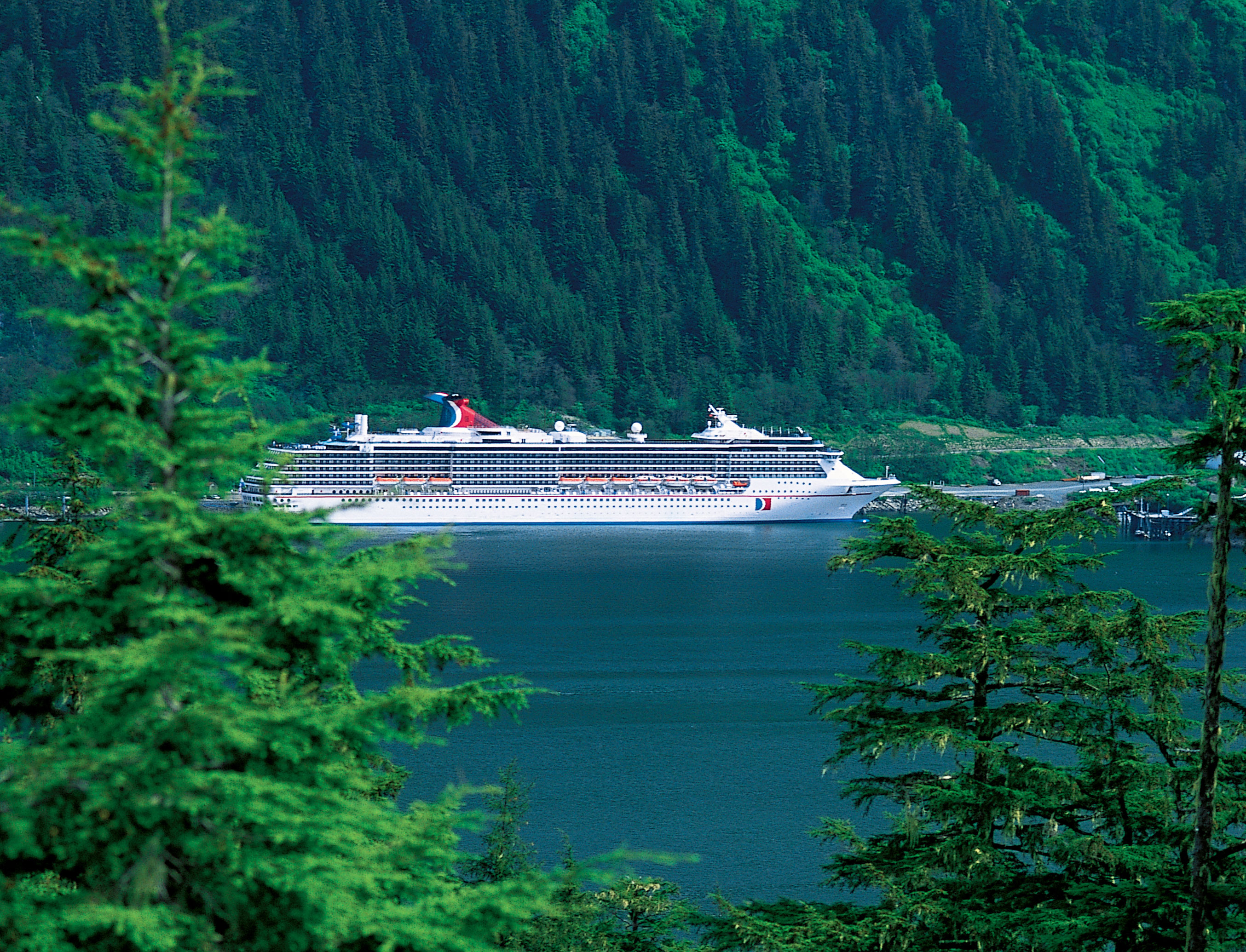 Current location for Carnival Spirit