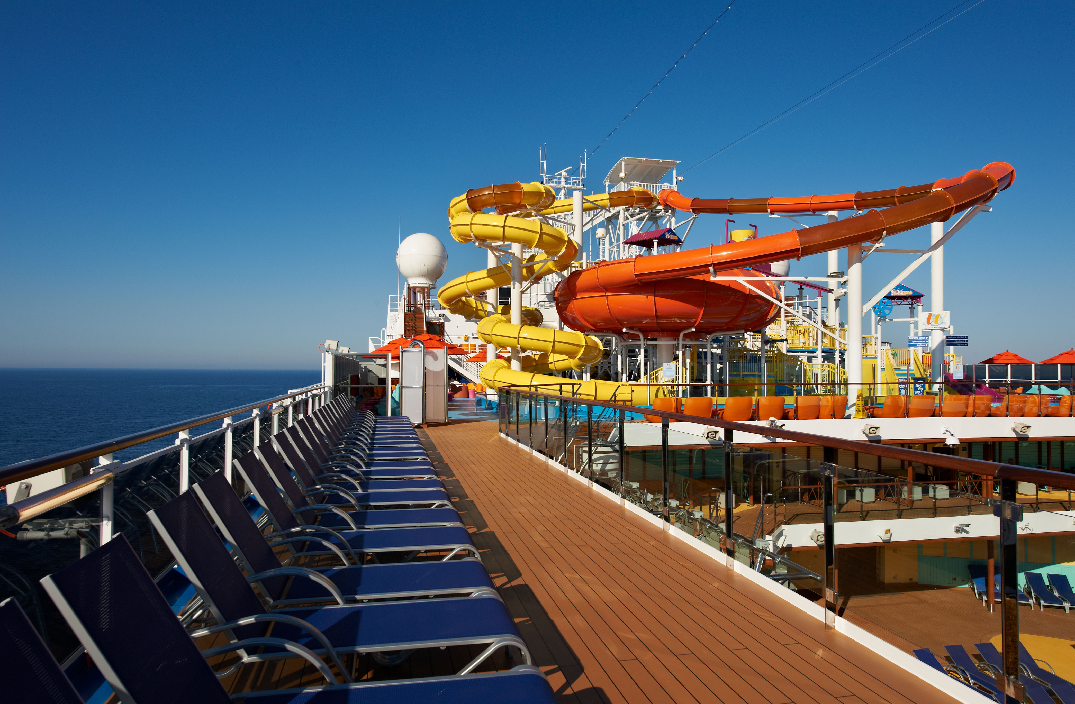 Current location for Carnival Breeze
