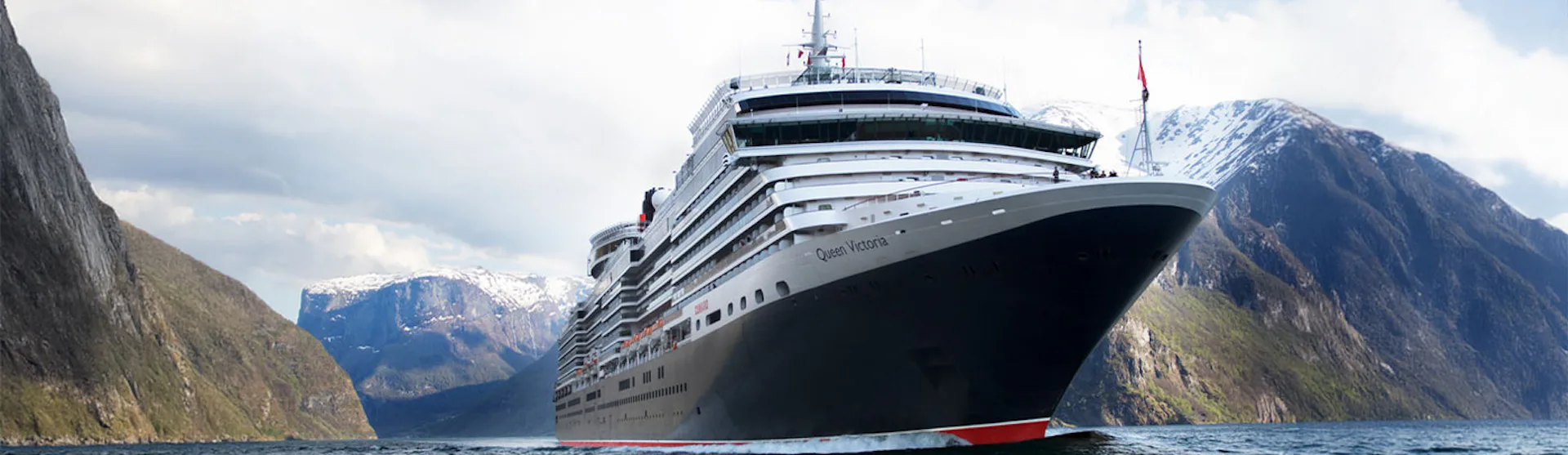 QE2 Cruise Terminal Southampton