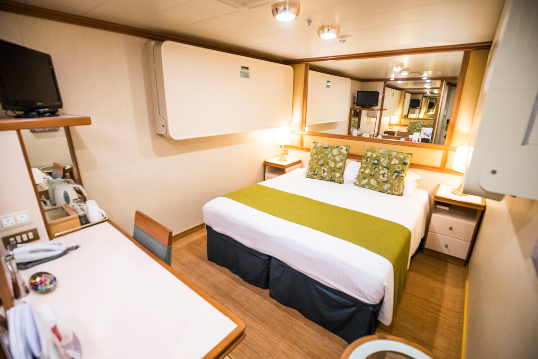 P&O Azura Inside Cabin