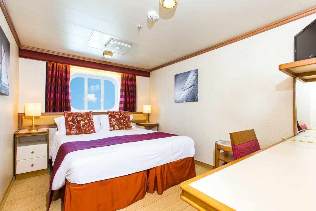 P&O Azura Outside Sea View Cabin