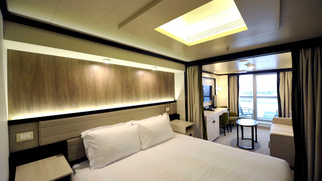 P&O Britannia Superior Deluxe Balcony Cabin