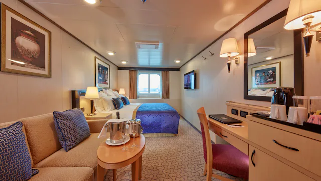 Cunard Queen Elizabeth Britannia Oceanview Outside Cabin