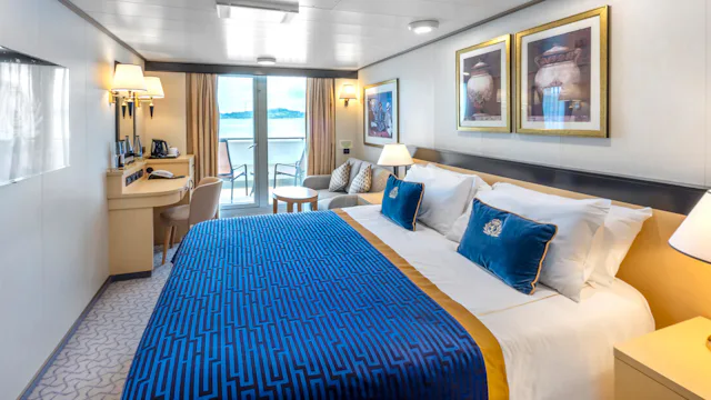 Cunard Queen Elizabeth Britannia Balcony Cabin - metal fronted