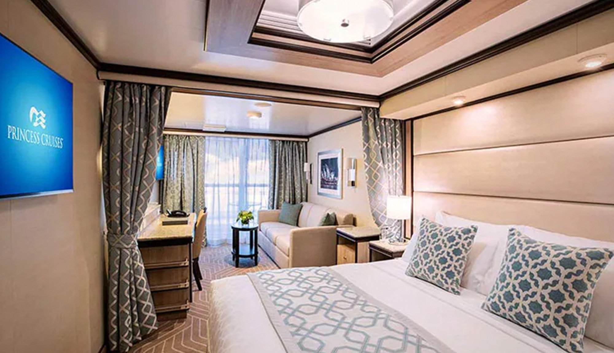 Princess Enchanted Princess Mini Suite