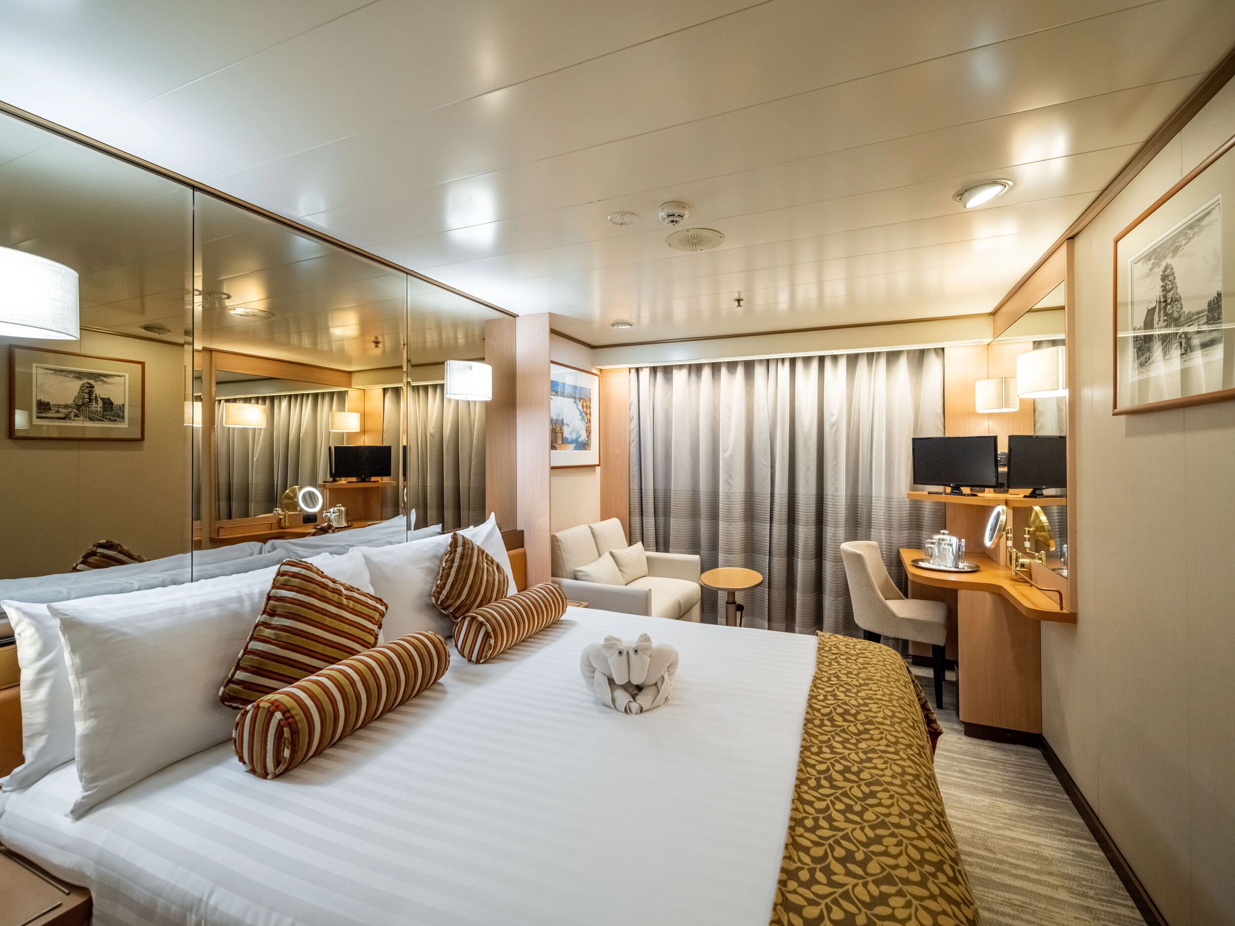 Ambassador Renaissance Terrace Cabin