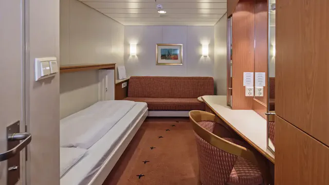 Hurtigruten MS Midnatsol Polar Inside Cabin I2