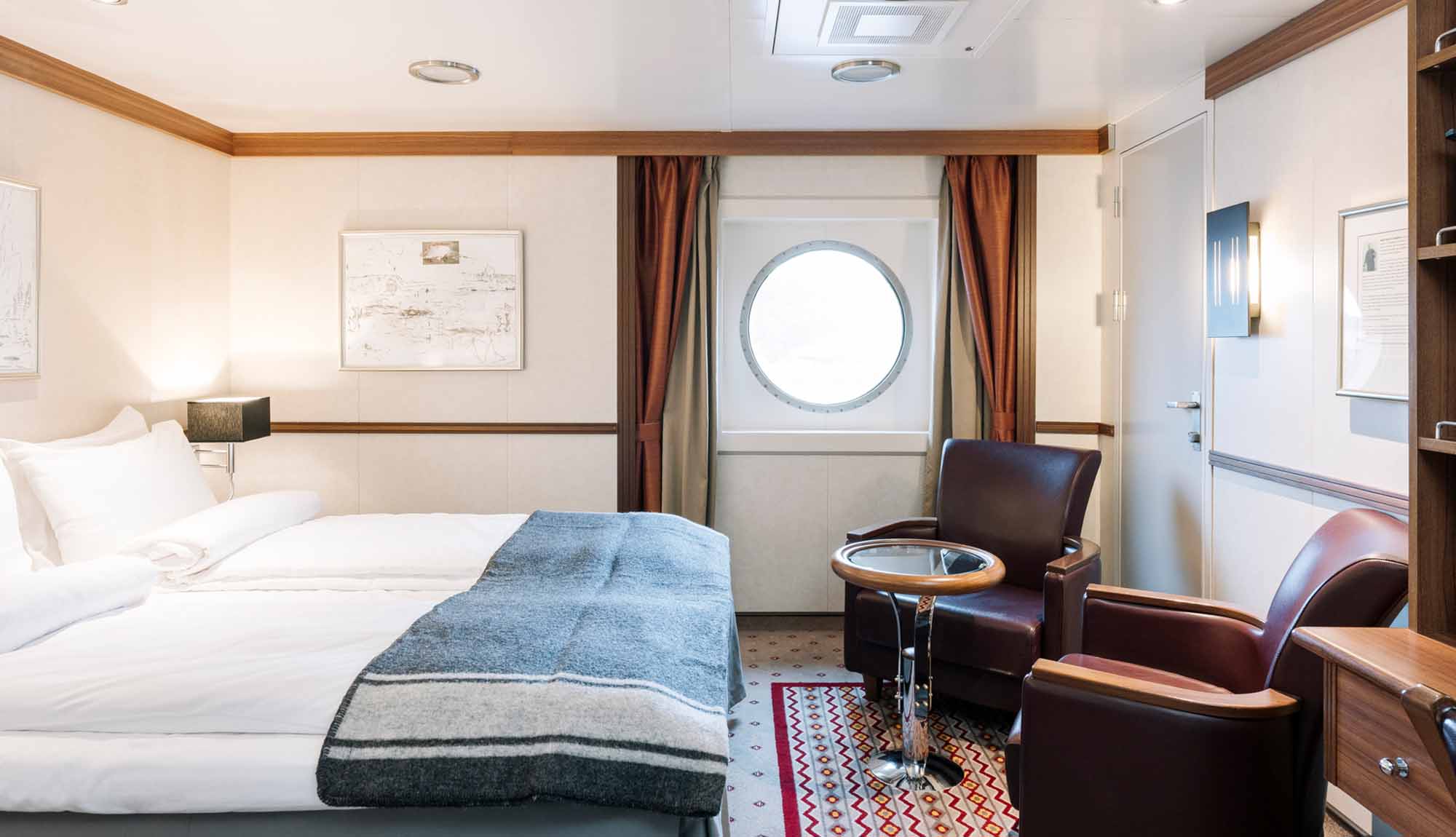HX MS Fram Arctic Superior Cabin