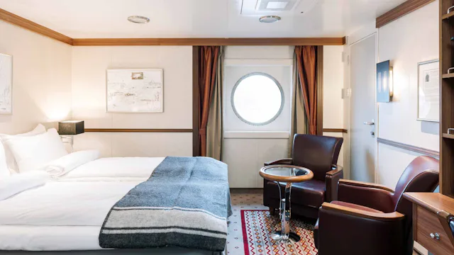 HX MS Fram Arctic Superior Cabin
