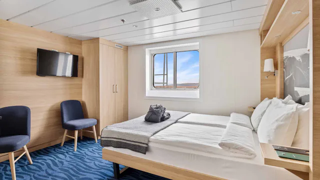 HX MS Spitsbergen Arctic Superior Cabin YA