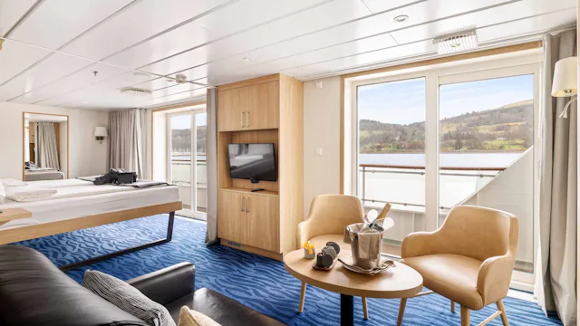 HX MS Spitsbergen Expedition Suite MG