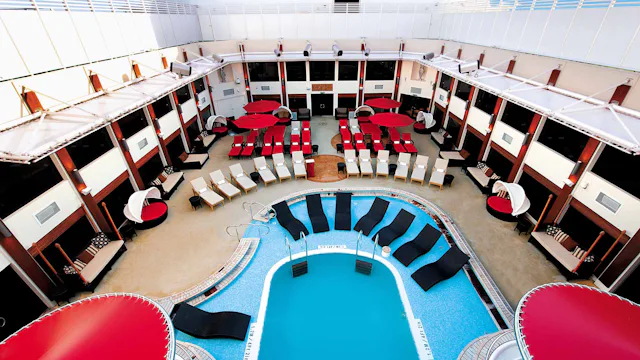NCL Norwegian Epic Haven Courtyard