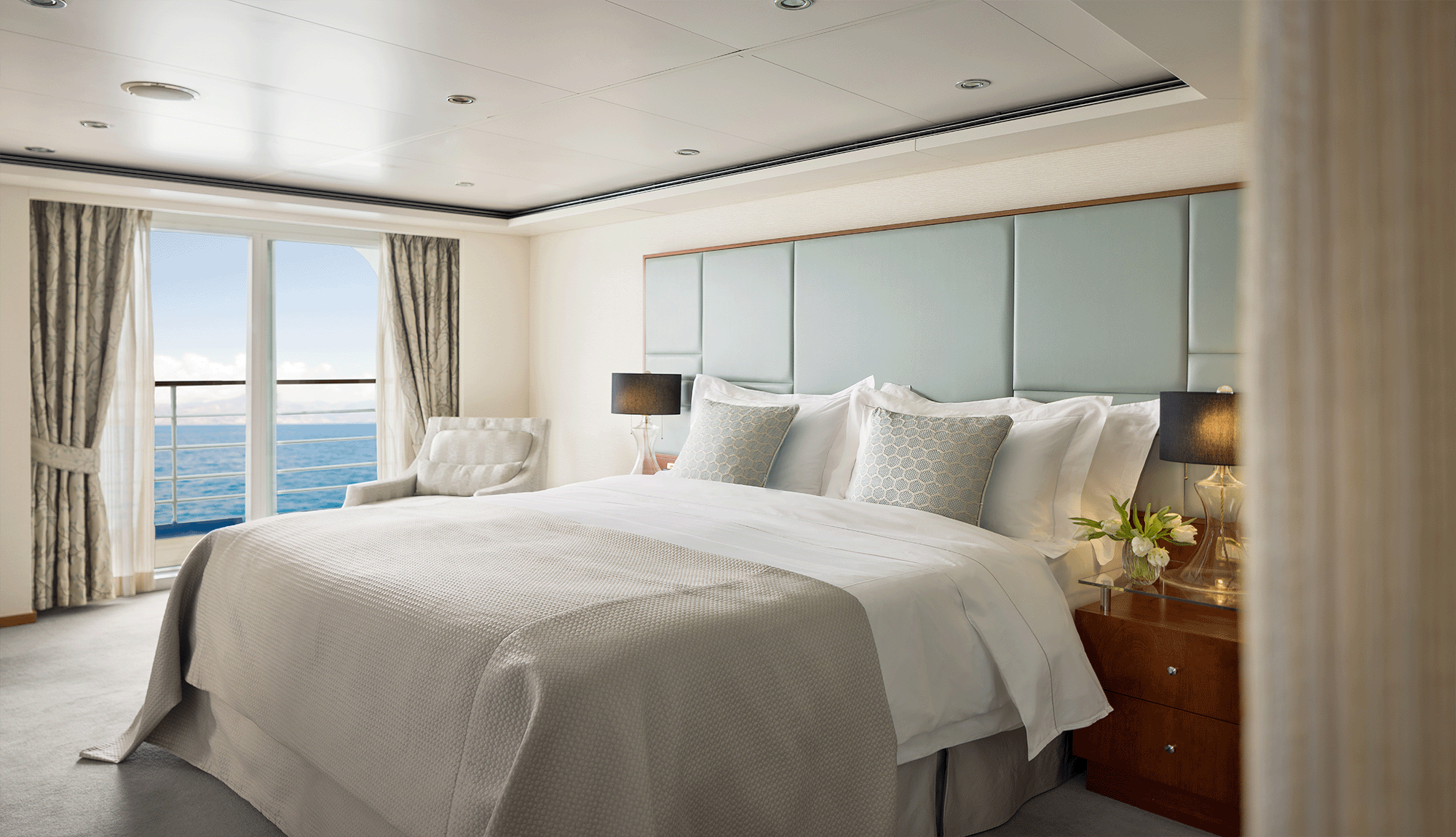 Regent Seven Seas Voyager Signature Suite