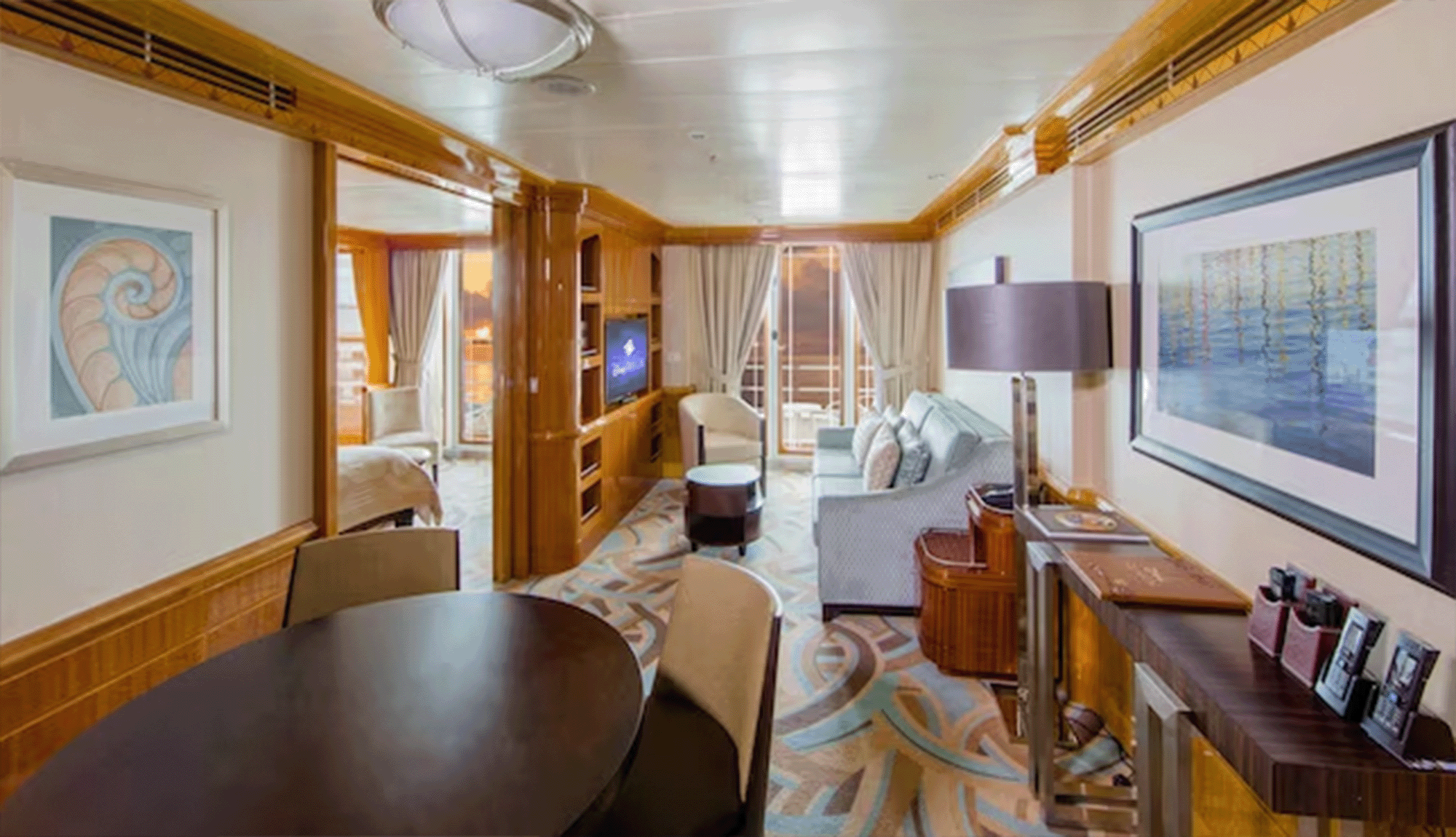 Disney Wonder Concierge Suite