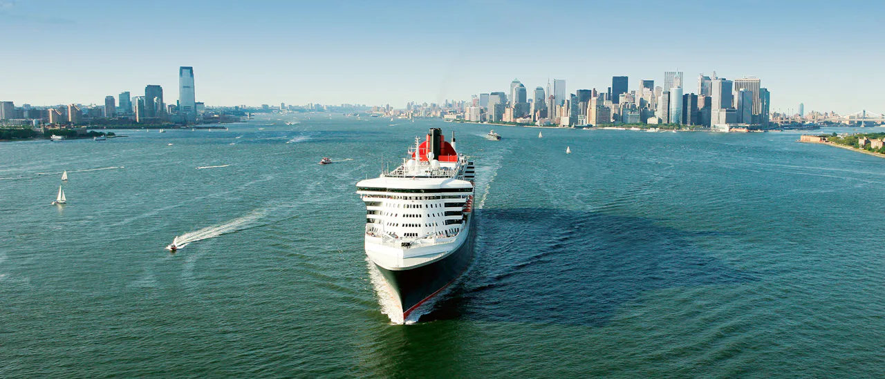 Queen Mary 2 in New York