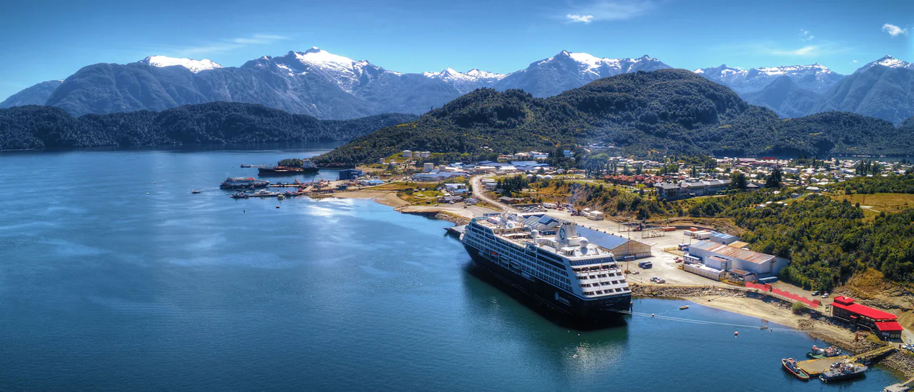 Azamara Pursuit in Chile
