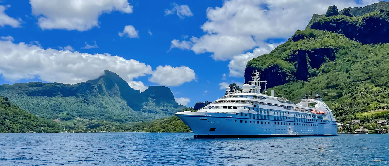 Star Breeze Ship