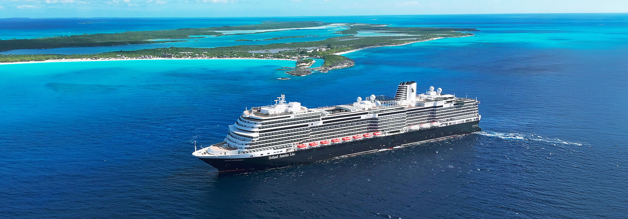 Holland America Nieuw Statendam in Half Moon Cay, Bahamas