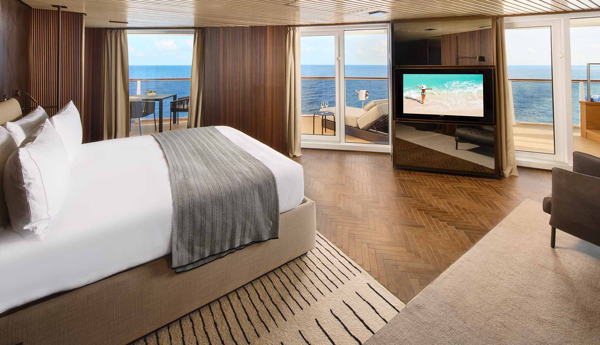 Norwegian Prima Aqua Luna Viva Haven 3-bedroom Suite