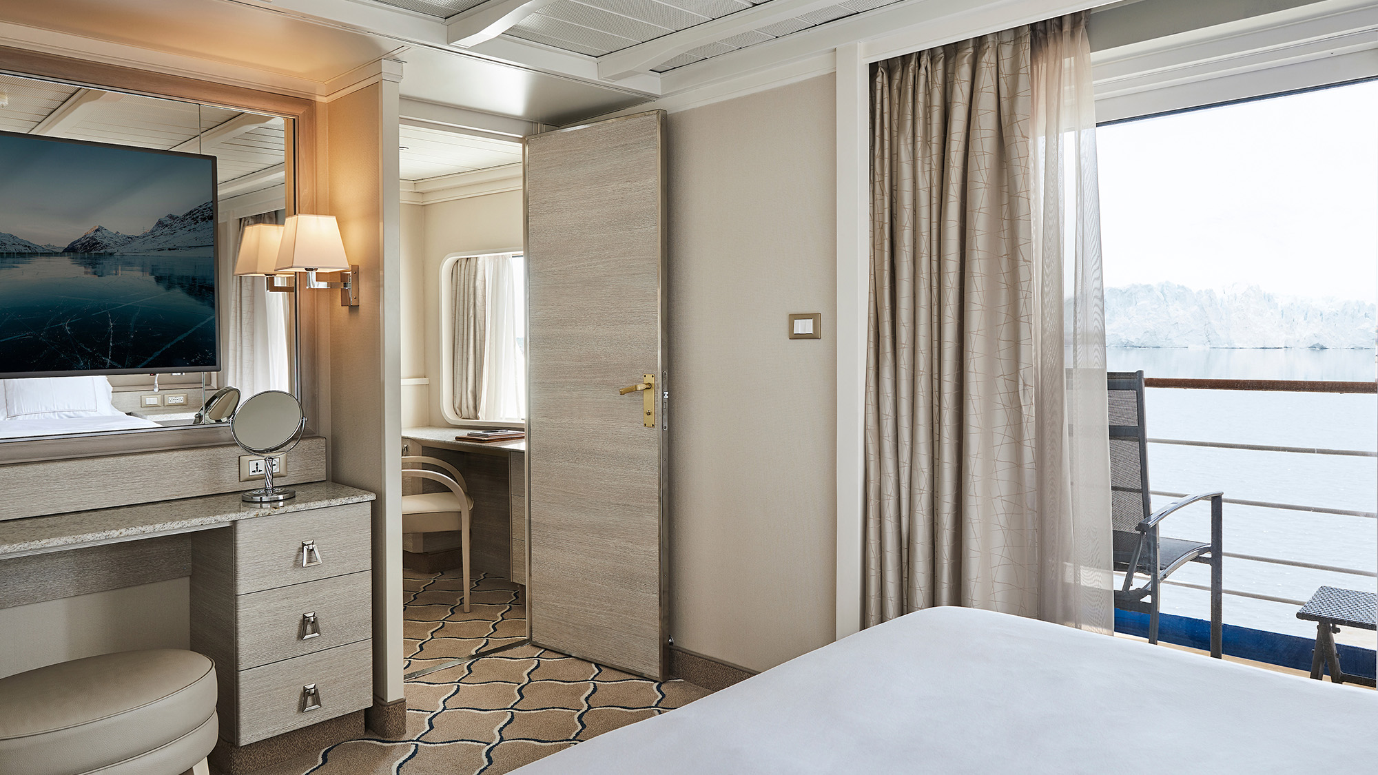 Silversea Silver Cloud Royal Suite