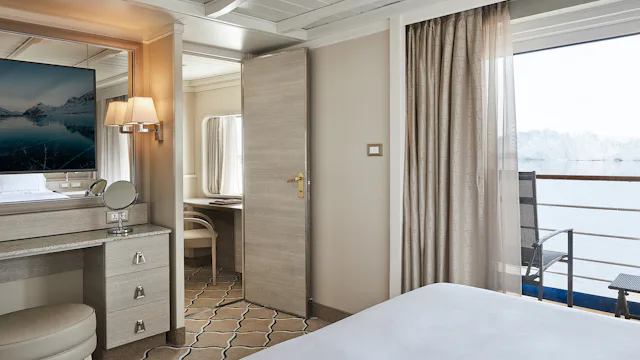 Silversea Silver Cloud Royal Suite