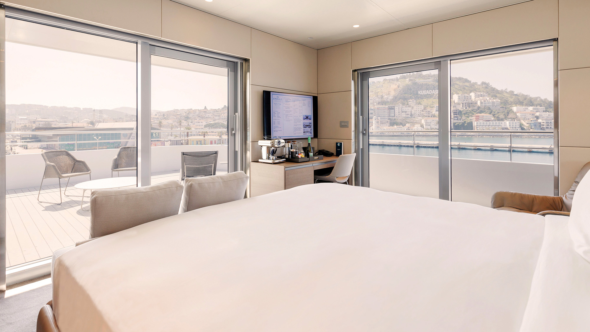 Emerald Yacht Emerald Azzurra Yacht Suite