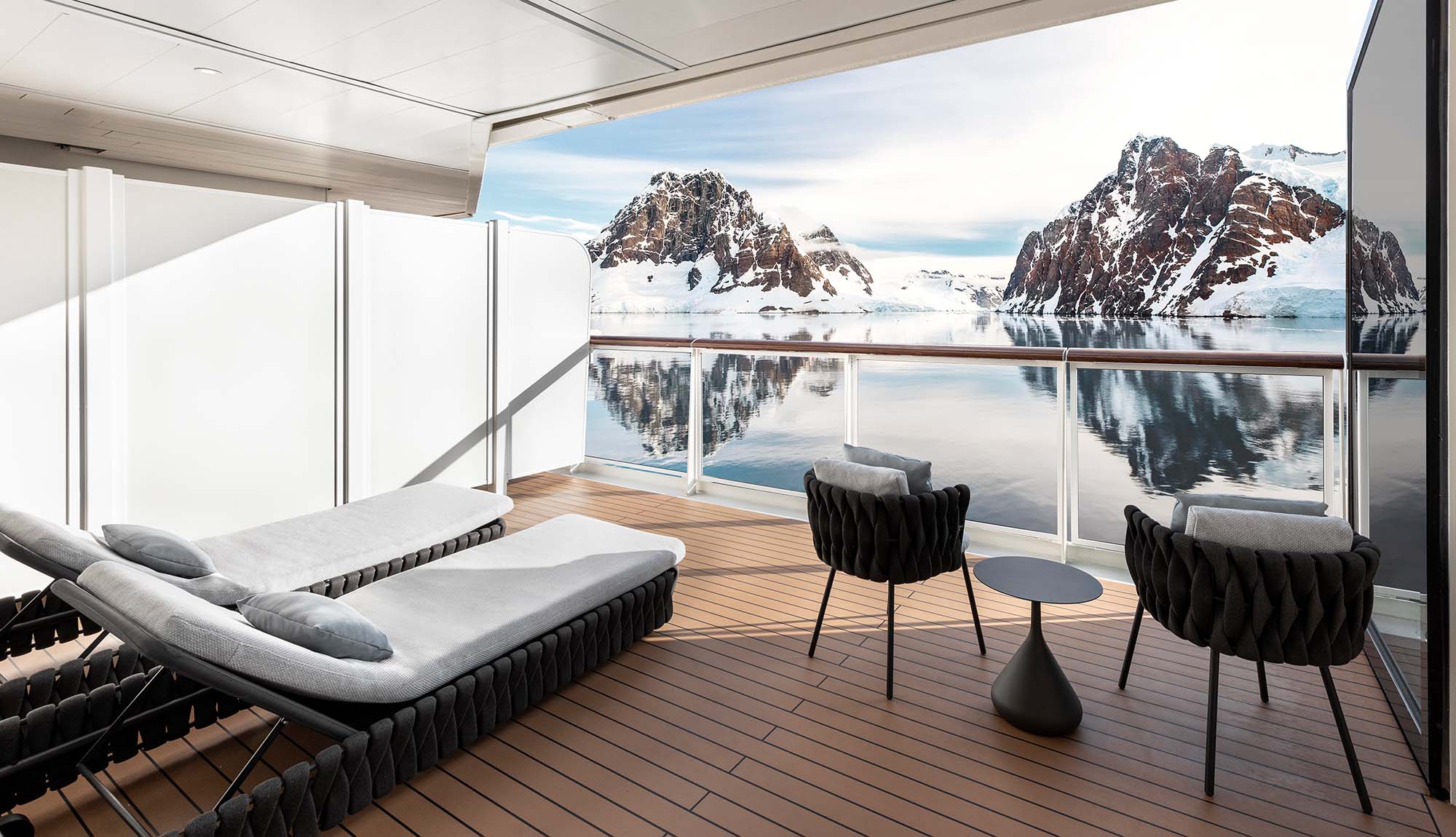 Silversea Silver Endeavour Signature Suite