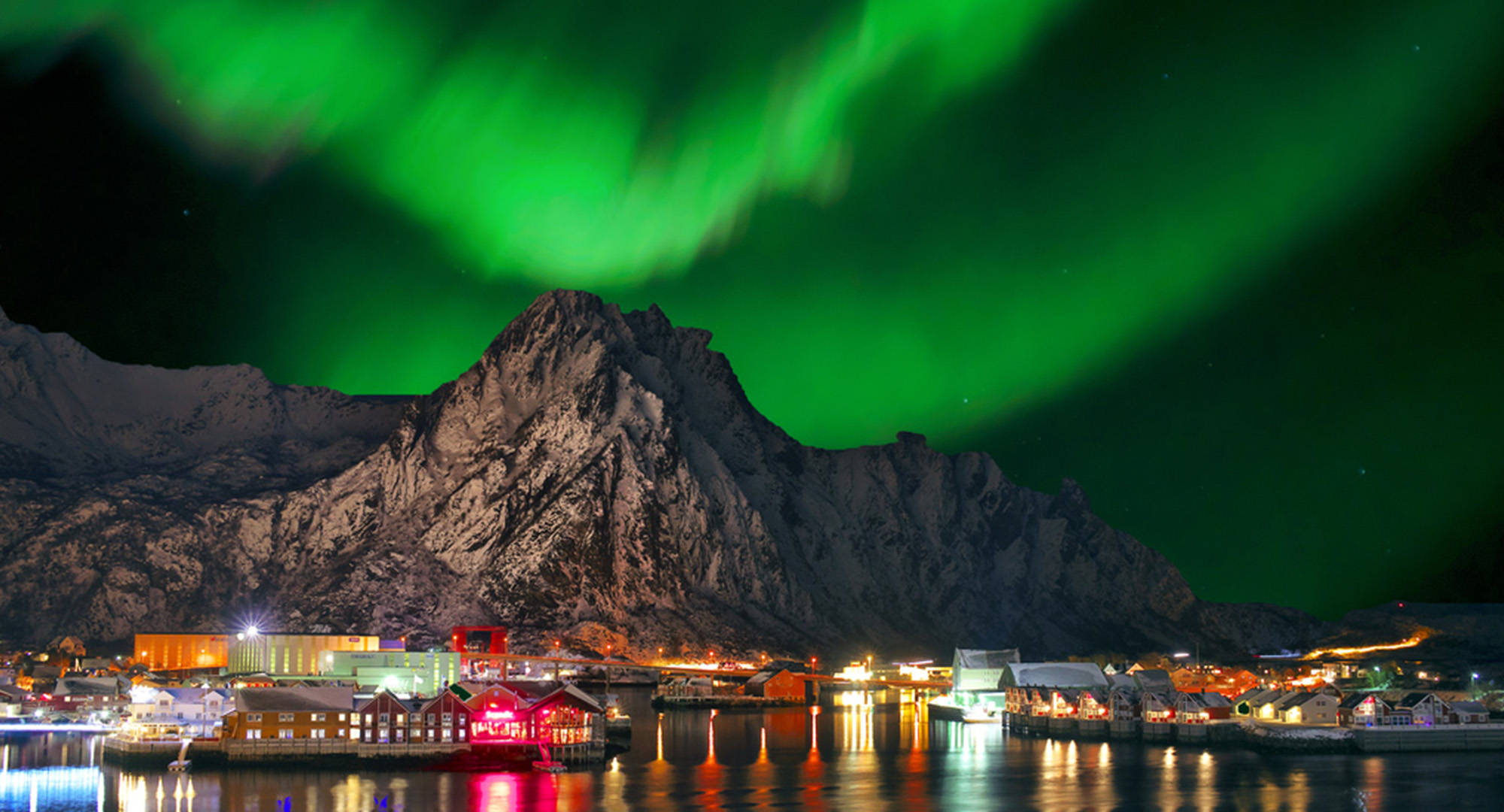 A winter cruise with Hurtigruten gives you a great opportunity to see the Northern Lights