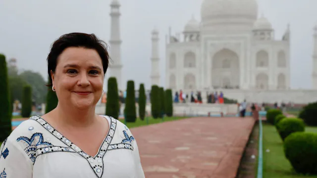 Susan Calman in India at the Taj Mahal, with Uniworld