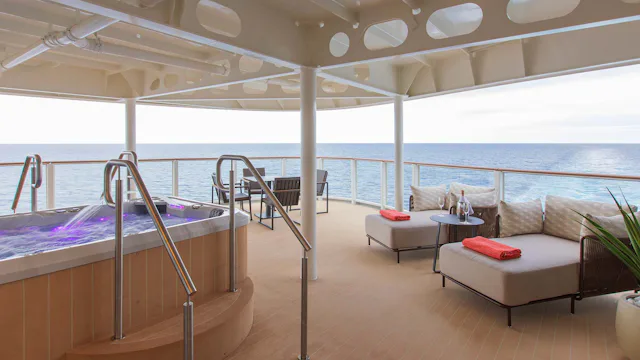 Silversea Silver Nova Otium Suite whirlpool