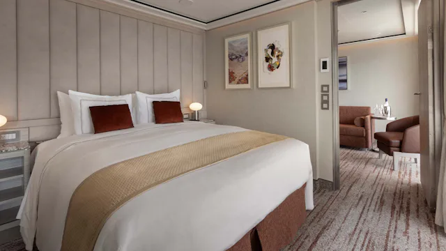 Silversea Silver Nova Signature Suite whirlpool