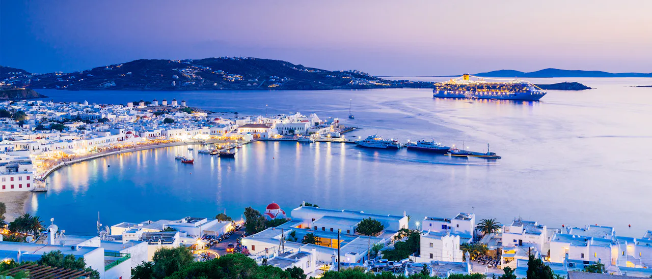 One of Mykonos' harbours in the evening