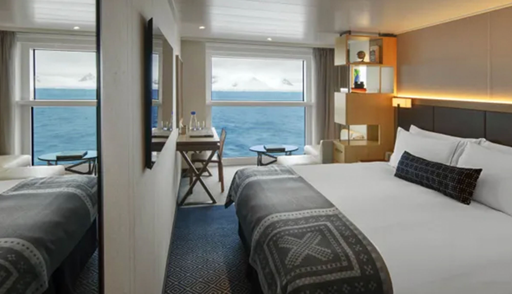 Viking Expedition Octantis Polaris Deluxe Nordic Balcony
