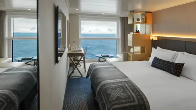 Viking Expedition Octantis Polaris Deluxe Nordic Balcony