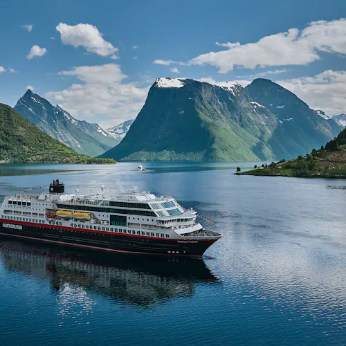 Hurtigruten MS Trollfjord