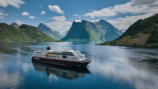 Hurtigruten MS Trollfjord