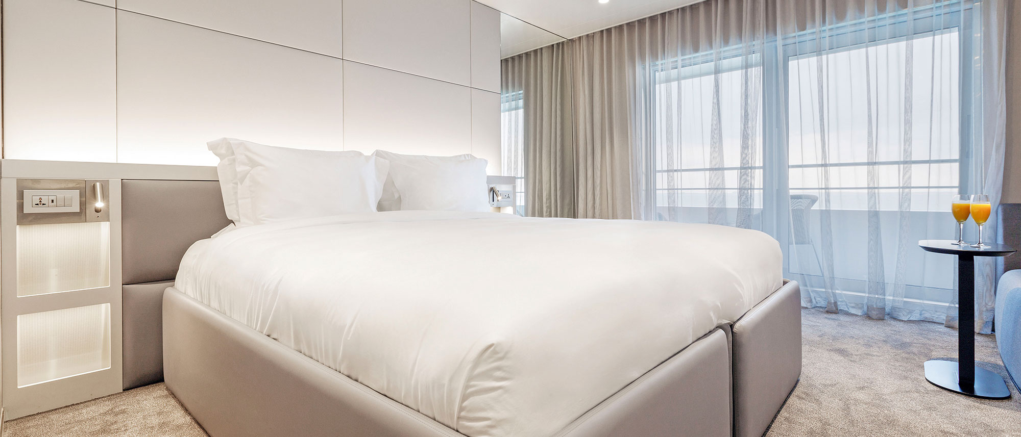 Emerald Yacht Cruises Balcony Suite
