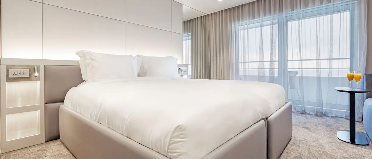 Emerald Yacht Cruises Balcony Suite
