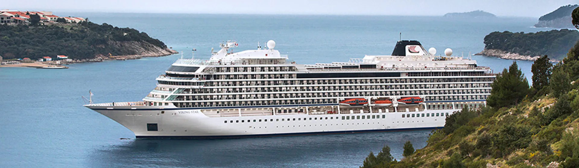 Viking Star cruising towards Dubrovnik, Croatia