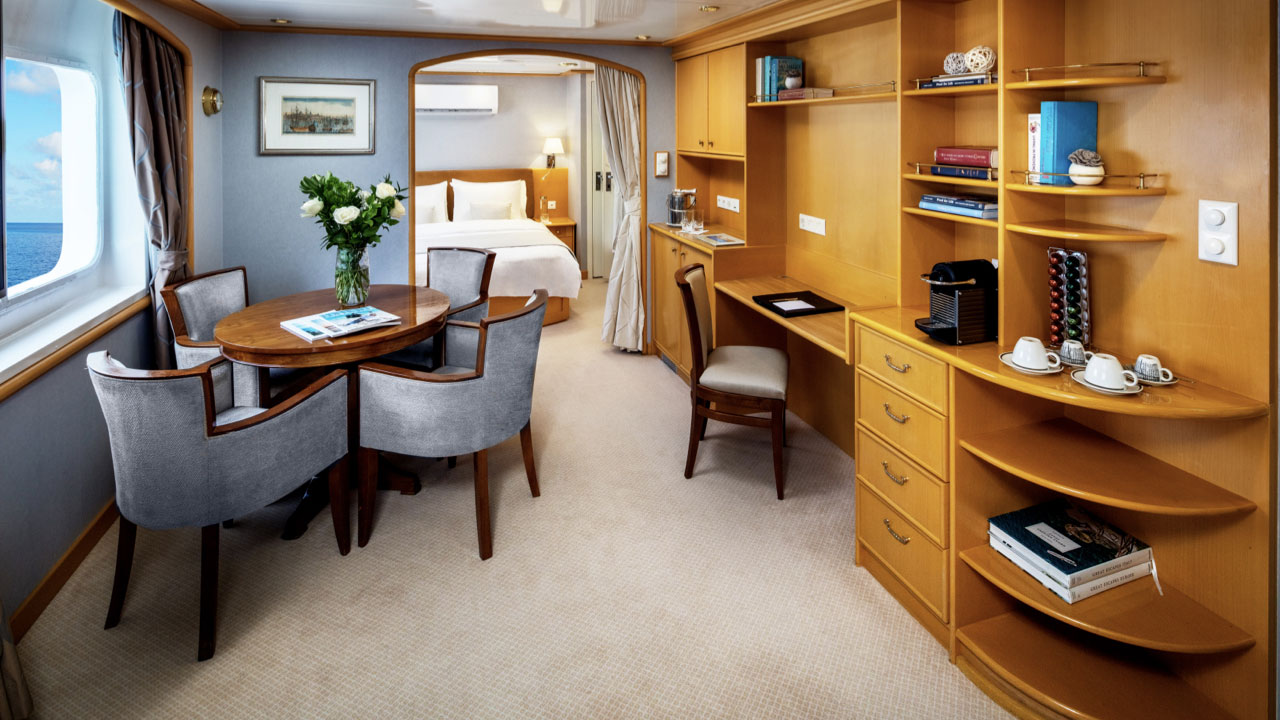 SeaDream II Admiral Suite