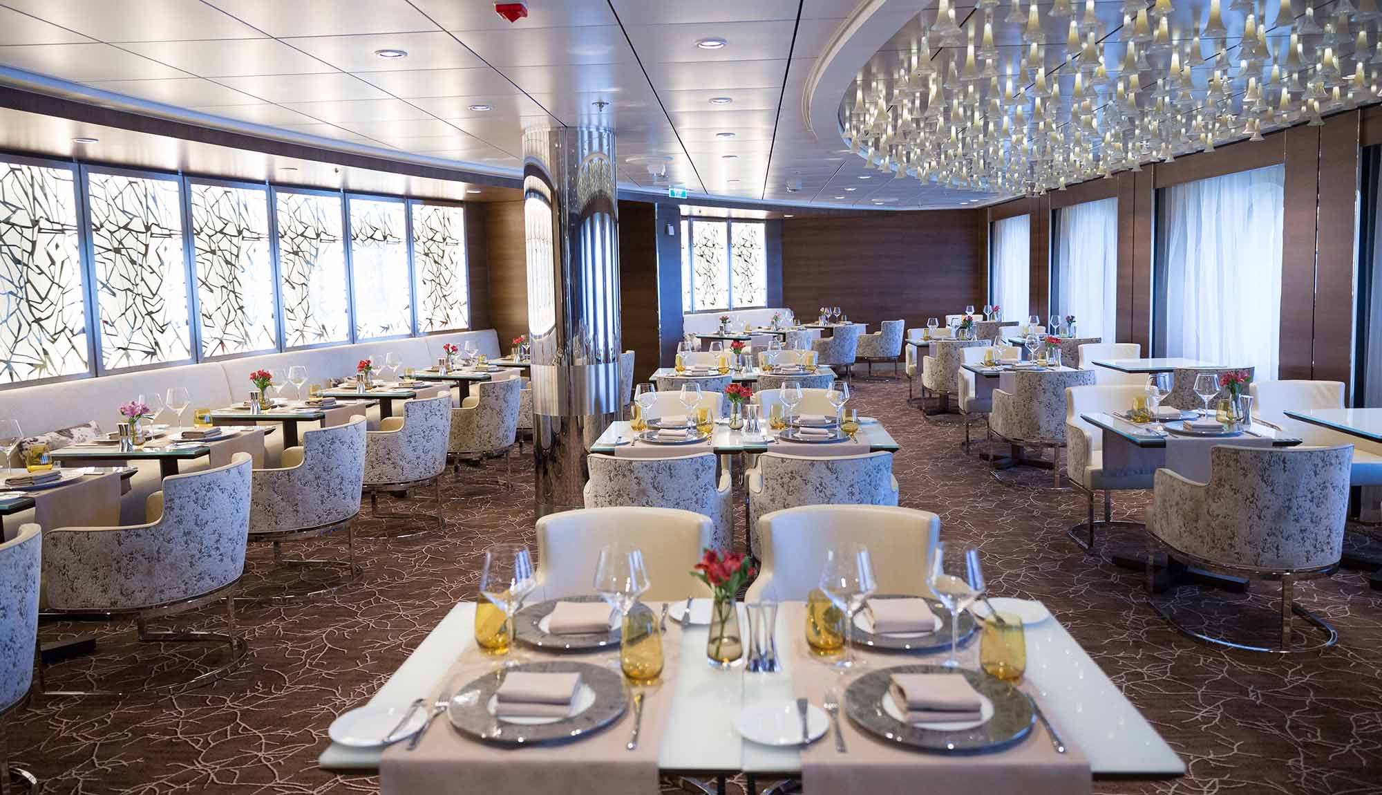 Luminae restaurant for The Retreat suite guests onboard Celebrity Millennium
